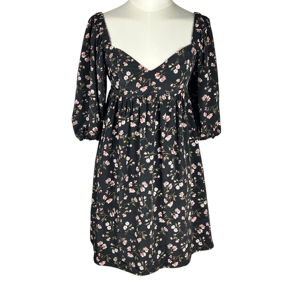 WAYF Women's Black Floral Sweetheart Neck Babydoll Mini Dress Small 1/2 Sleeve - Picture 1 of 9
